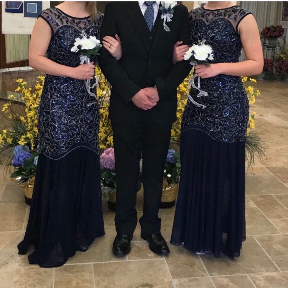 Navy Blue Ballgown Size XS